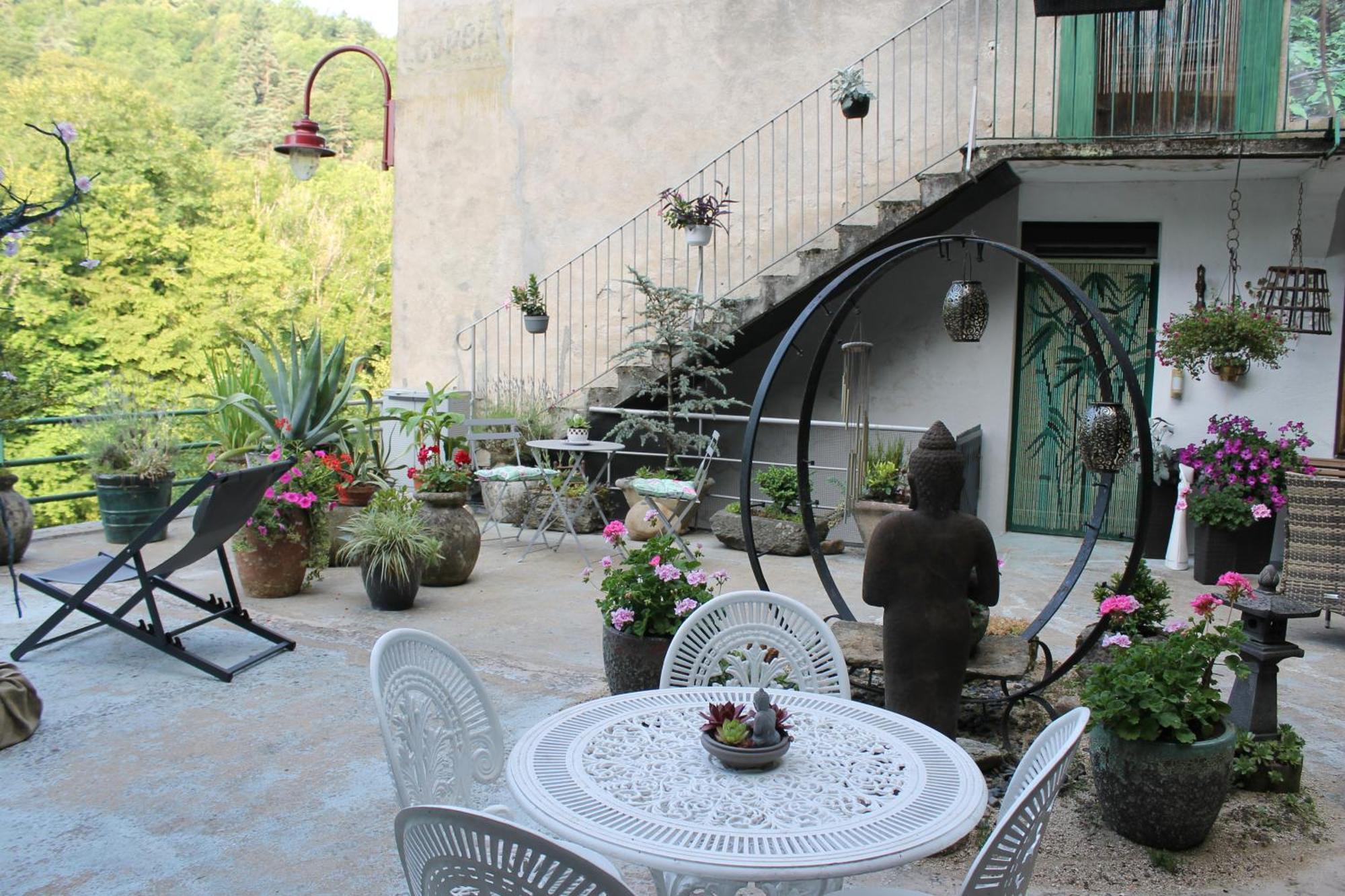 Chambre Bounty, B&B, Cuisine Privee, Lit Queen Size, Terrasse, Parking, Garage Olliergues Exterior photo