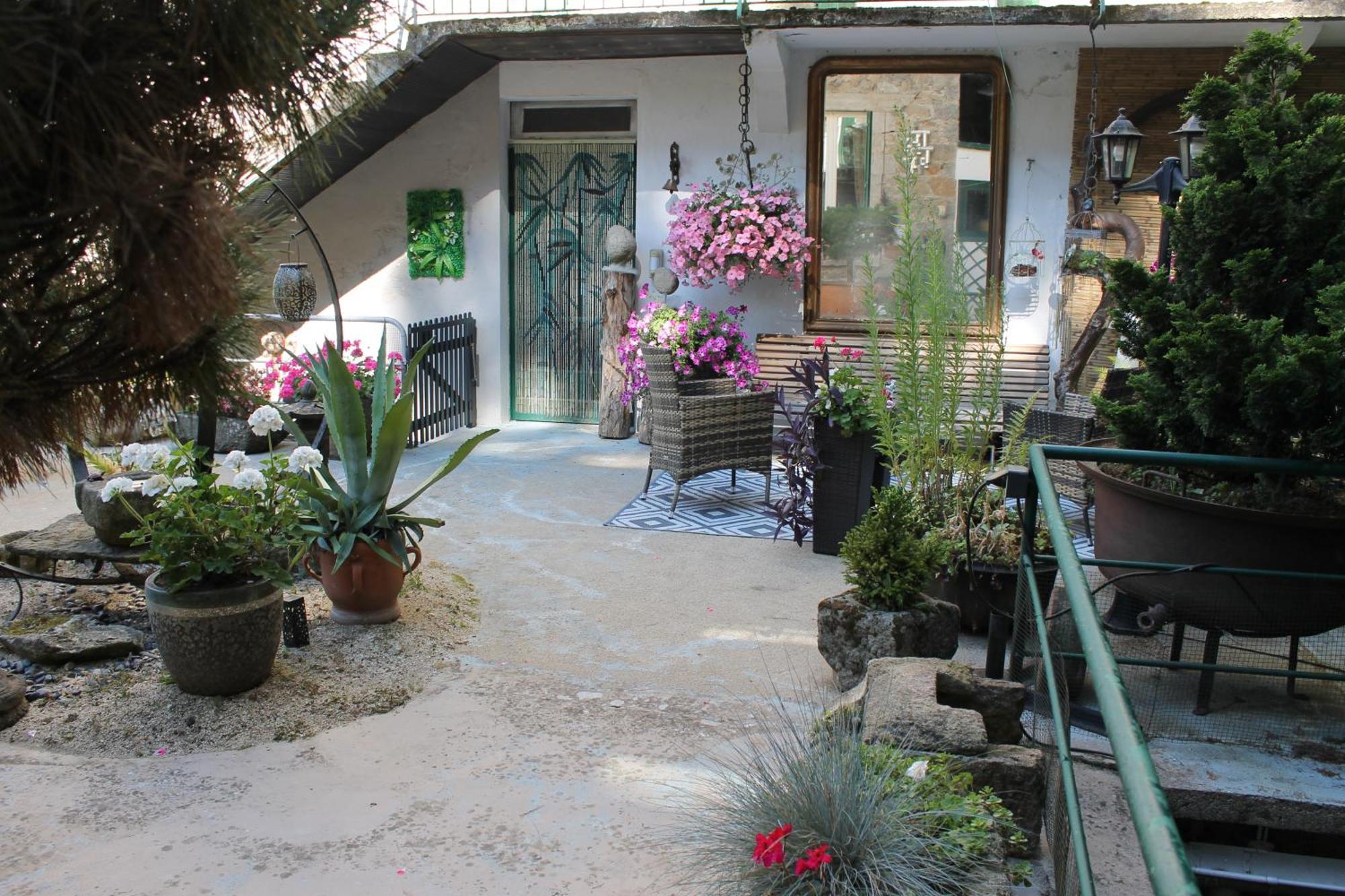 Chambre Bounty, B&B, Cuisine Privee, Lit Queen Size, Terrasse, Parking, Garage Olliergues Exterior photo
